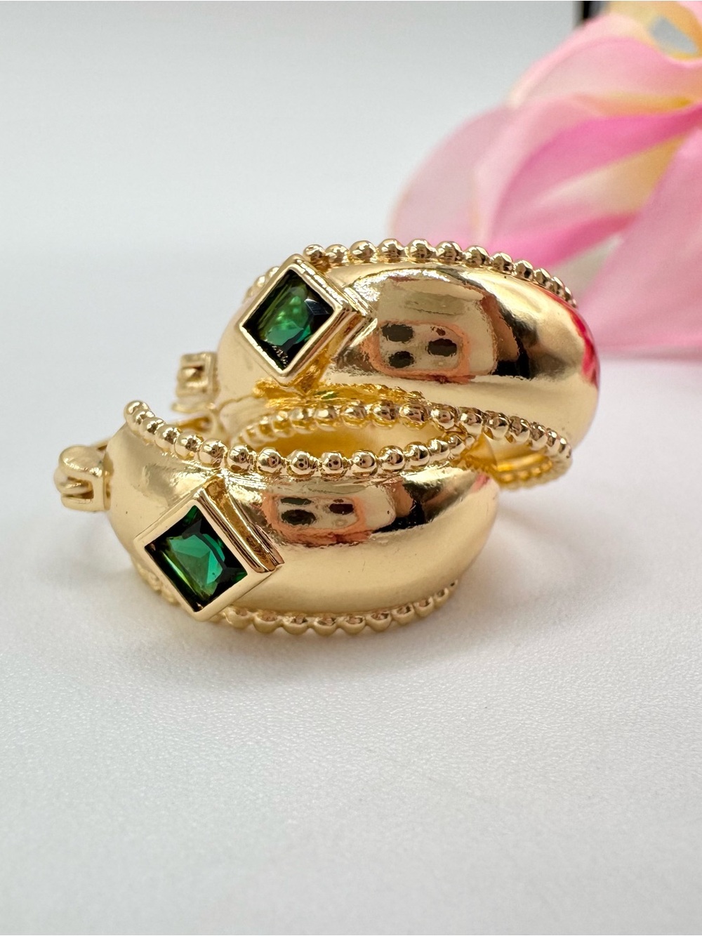 Faux Green Gripoix Jewel Huggie Hoop Earrings Beaded Gold Tone Etruscan Style